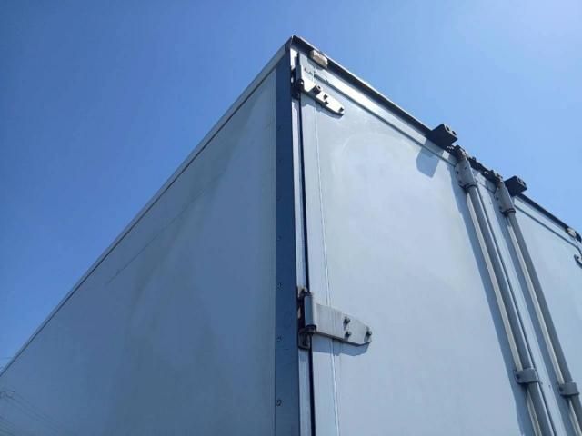 Hino RANGER 2015-05 6805518-15