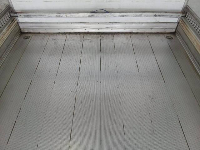 Hino RANGER 2015-05 6805518-28