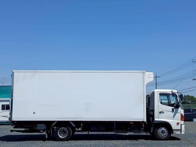 Hino RANGER 2015-05 6805518-3