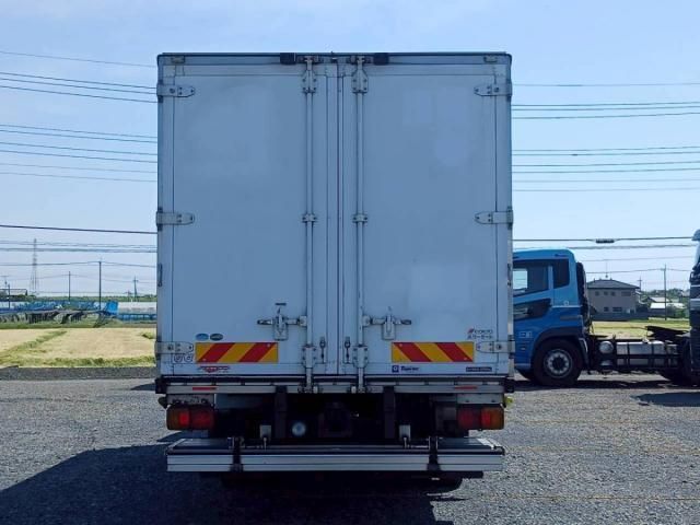 Hino RANGER 2015-05 6805518-5