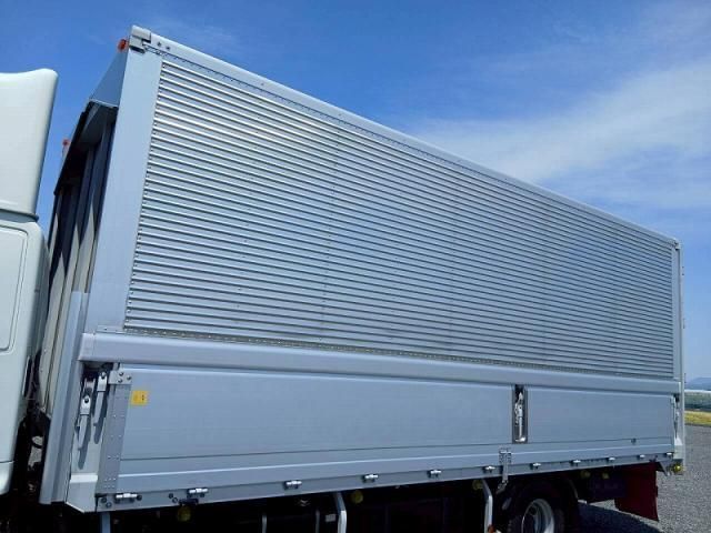 Hino RANGER 2022-02 6805493-18