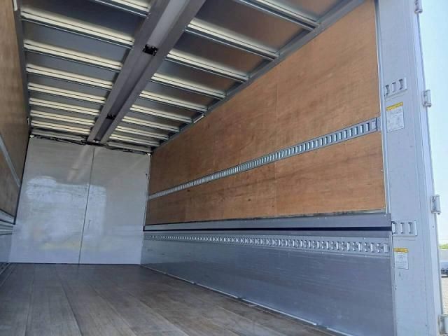 Hino RANGER 2022-02 6805493-25