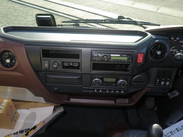Hino RANGER 2025-11 6805459-28