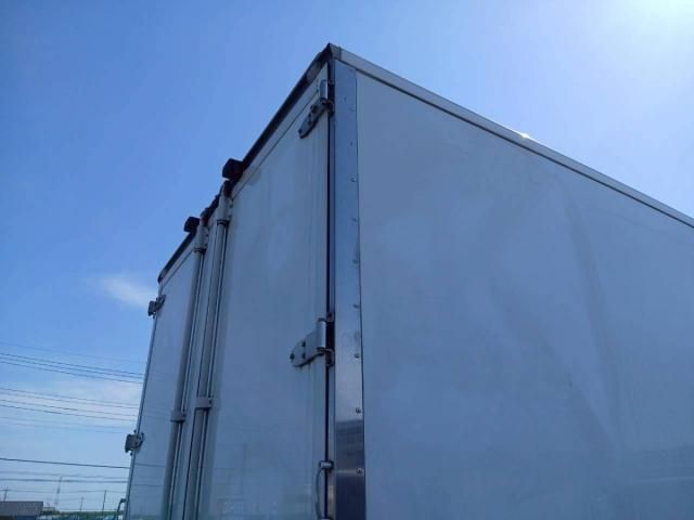 Hino RANGER 2015-05 6805517-11