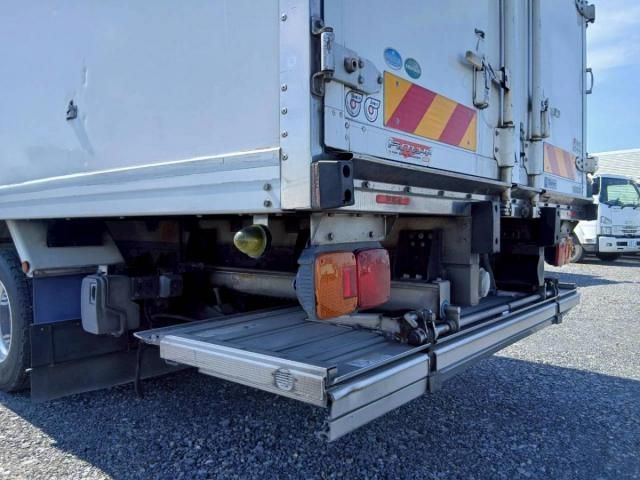 Hino RANGER 2015-05 6805517-14
