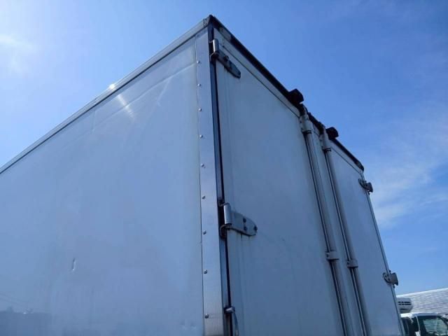 Hino RANGER 2015-05 6805517-15