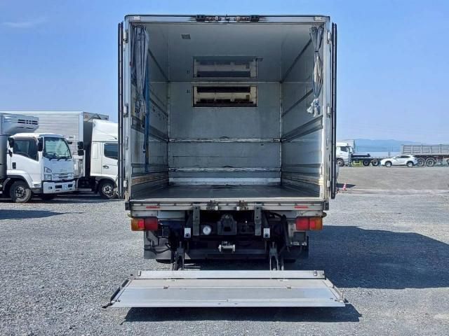 Hino RANGER 2015-05 6805517-20