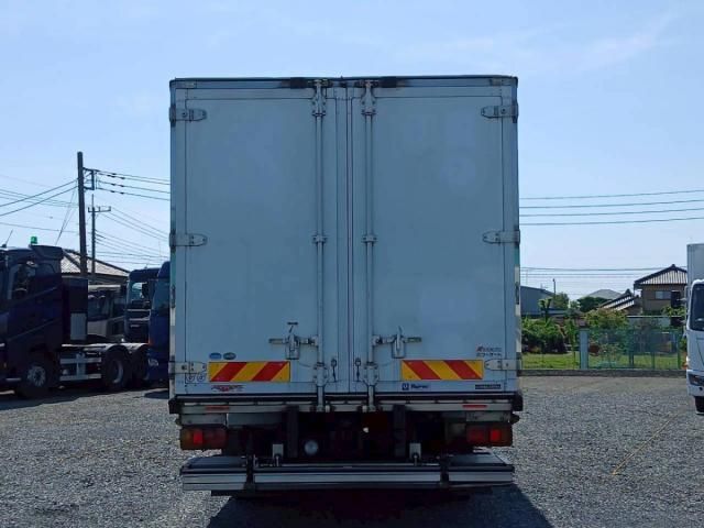 Hino RANGER 2015-05 6805517-5