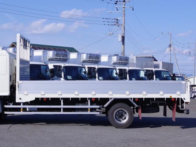 Hino RANGER 2019-06 6805498-16
