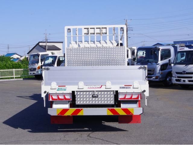 Hino RANGER 2019-06 6805498-17