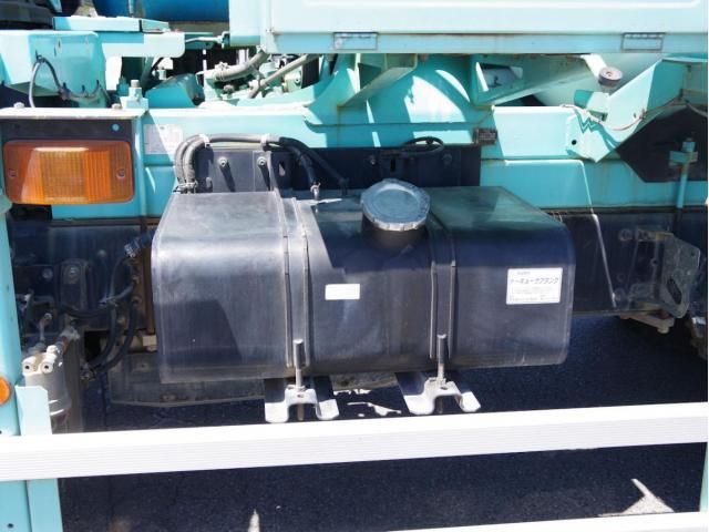 Hino RANGER 2012-05 6805516-16
