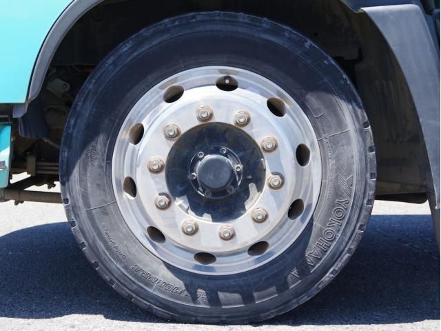 Hino RANGER 2012-05 6805516-17