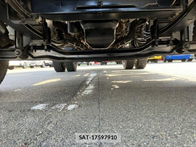 Hino RANGER 2016-01 6816802-15