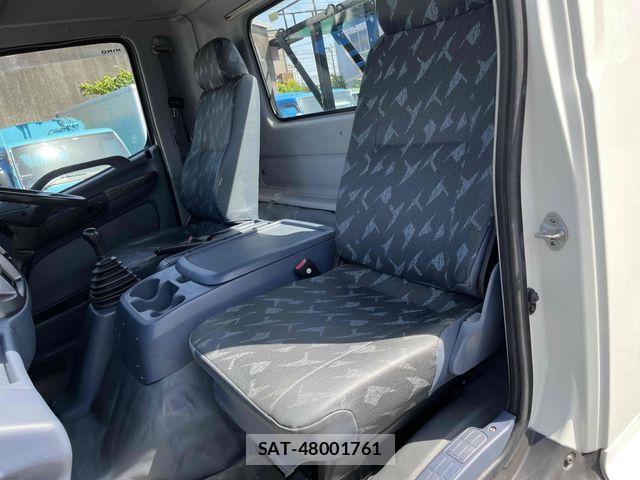 Hino RANGER 2006-03 6911811-22