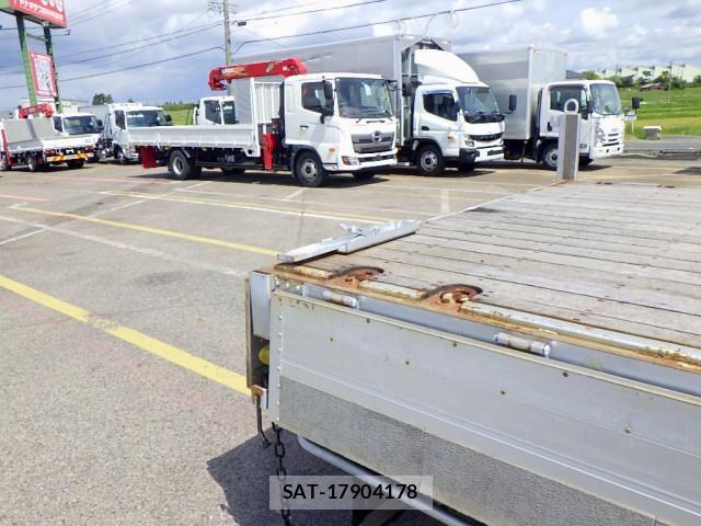 Hino RANGER 2017-02 6911818-10