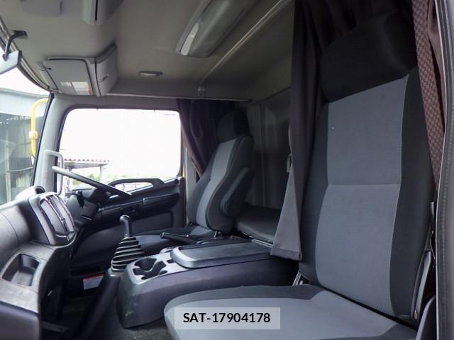 Hino RANGER 2017-02 6911818-14