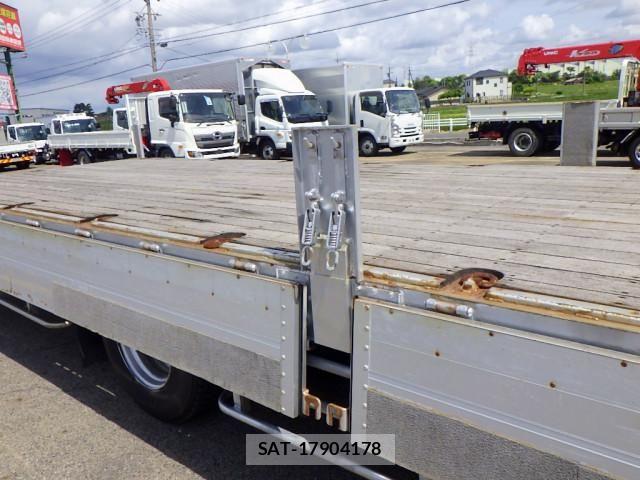 Hino RANGER 2017-02 6911818-7