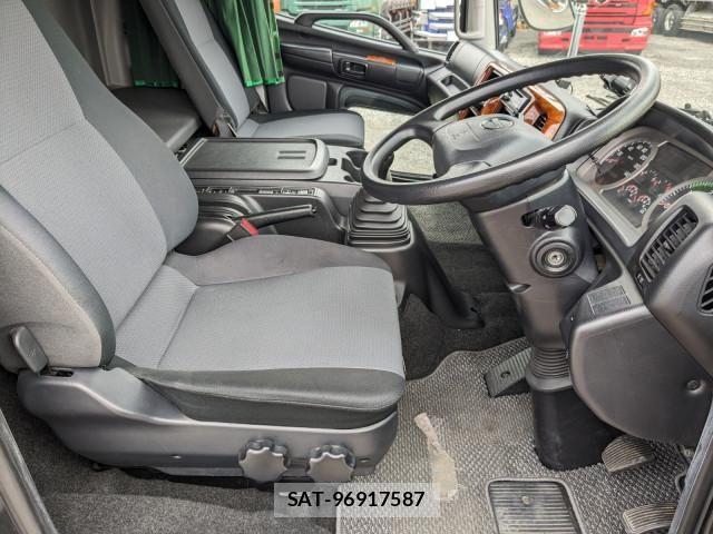Hino RANGER 2017-03 6911809-26