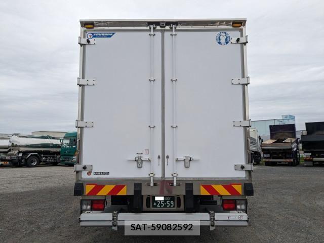 Hino RANGER 2022-03 6911808-4