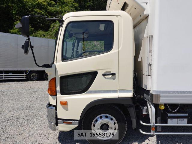 Hino RANGER 2016-02 6911820-9