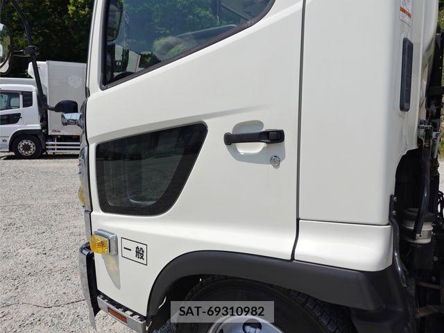 Hino RANGER 2017-11 6904375-12