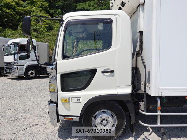 Hino RANGER 2017-11 6904375-13