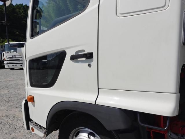 Hino RANGER 2017-12 6964458-11