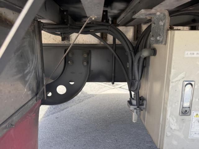 Hino RANGER 2017-03 6964463-23
