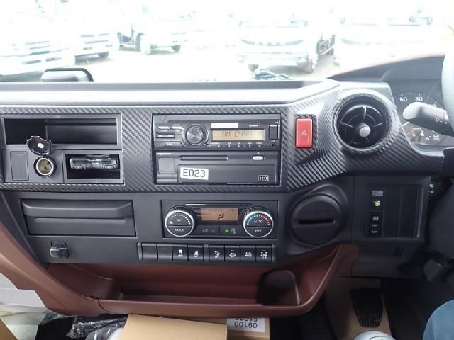 Hino RANGER 2025-11 6964446-17