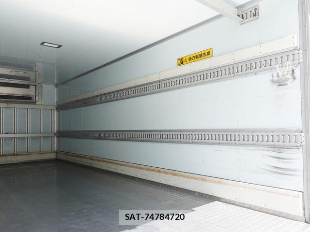Hino RANGER 2018-03 6997637-14