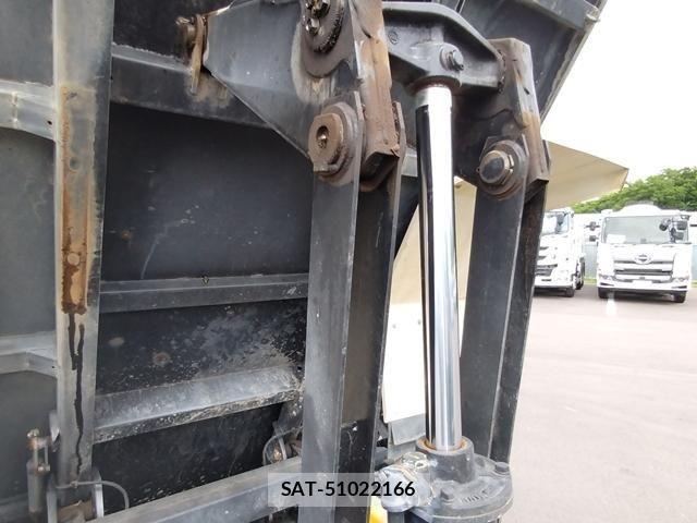 Hino RANGER 2023-07 7021364-8