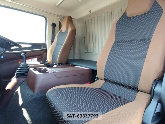 Hino RANGER 2021-03 7021362-23