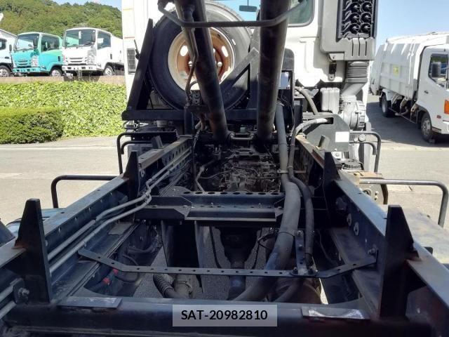 Hino RANGER 2017-02 7021366-13