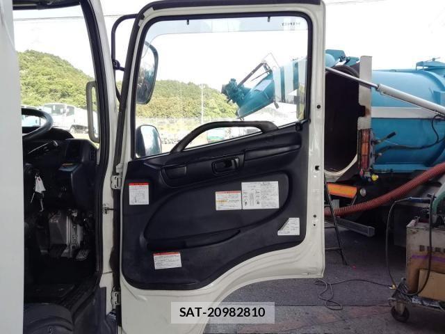 Hino RANGER 2017-02 7021366-27