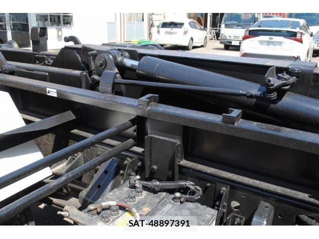 Hino RANGER 2007-08 7021367-17