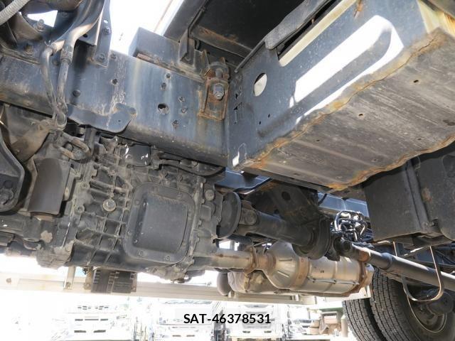 Hino RANGER 2023-03 7060404-15