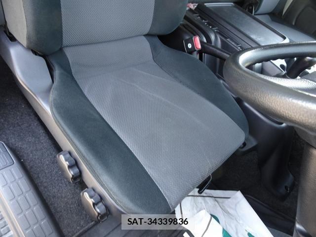 Hino RANGER 2018-01 7060408-17