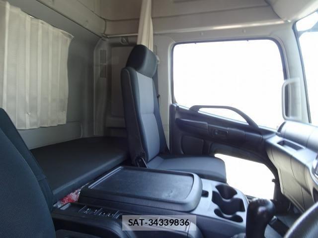 Hino RANGER 2018-01 7060408-18