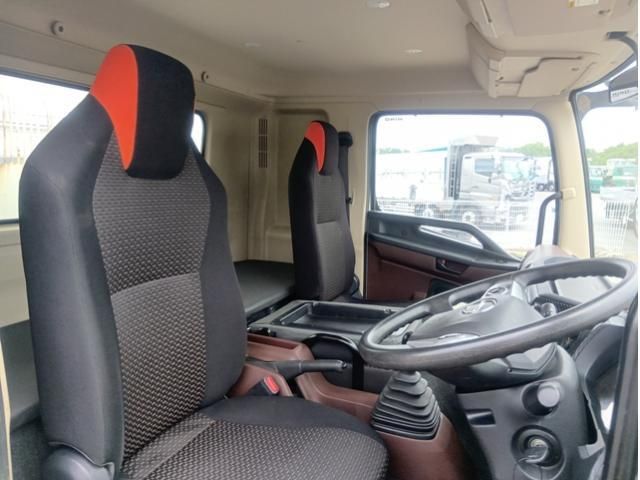 Hino RANGER 2023-05 7199732-22