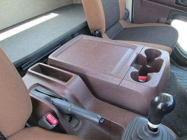 Hino RANGER 2018-03 7199741-14