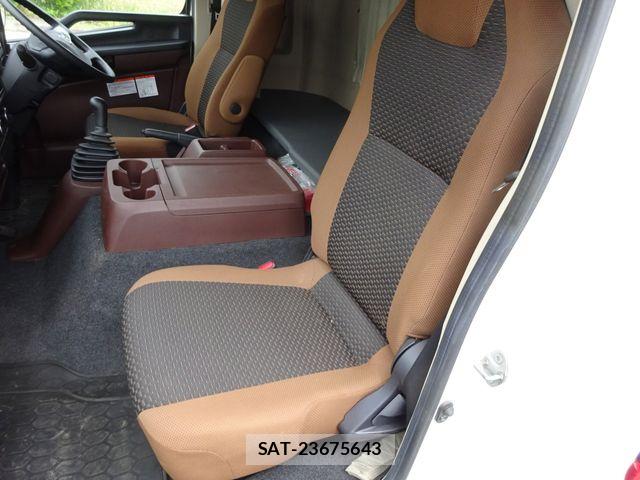 Hino RANGER 2019-02 7215768-21