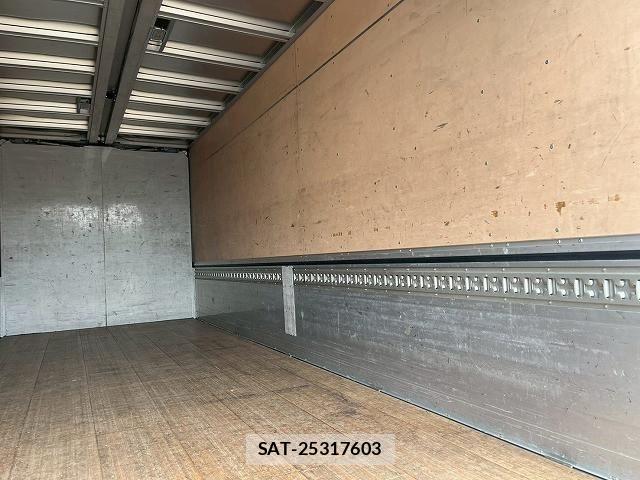 Hino RANGER 2013-03 7252077-15