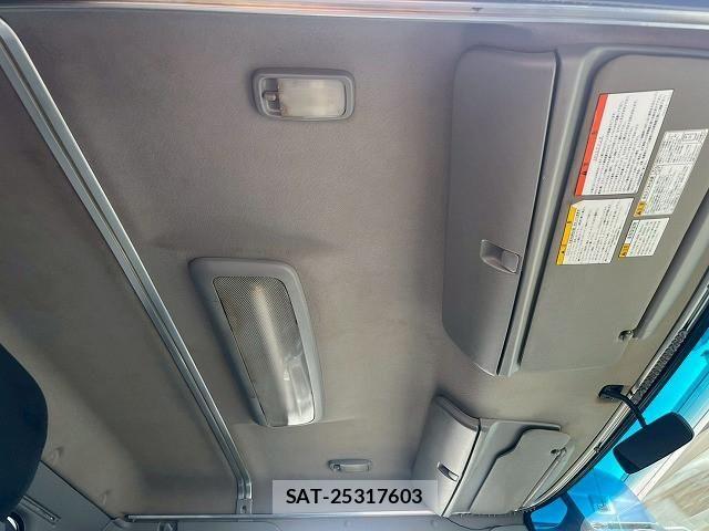 Hino RANGER 2013-03 7252077-19
