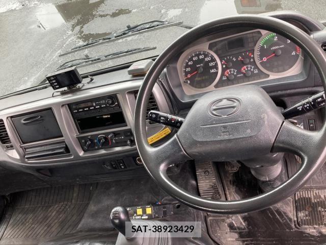 Hino RANGER 2017-02 7252070-20