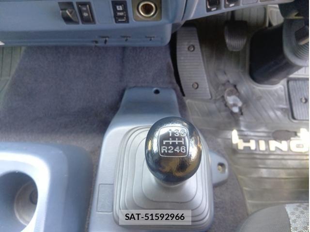 Hino RANGER 2005-09 7252074-26