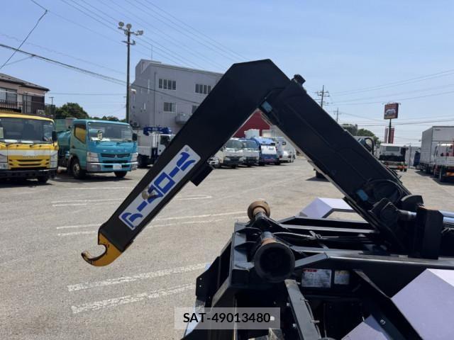 Hino RANGER 2019-03 7252068-11