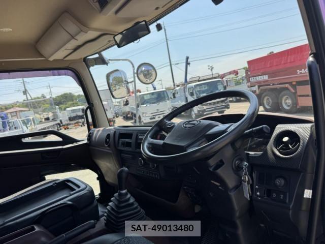 Hino RANGER 2019-03 7252068-23