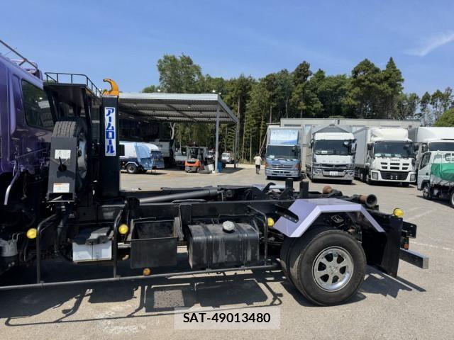 Hino RANGER 2019-03 7252068-6