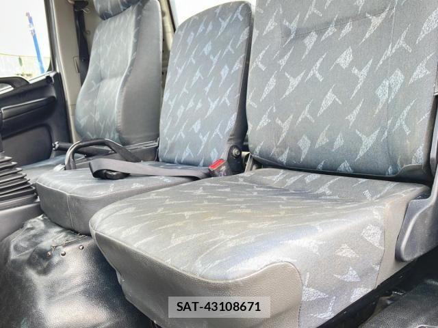Hino RANGER 2013-10 7272793-19