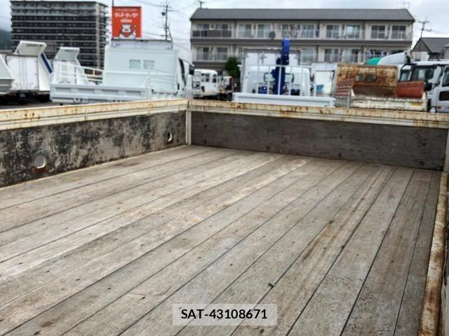 Hino RANGER 2013-10 7272793-8